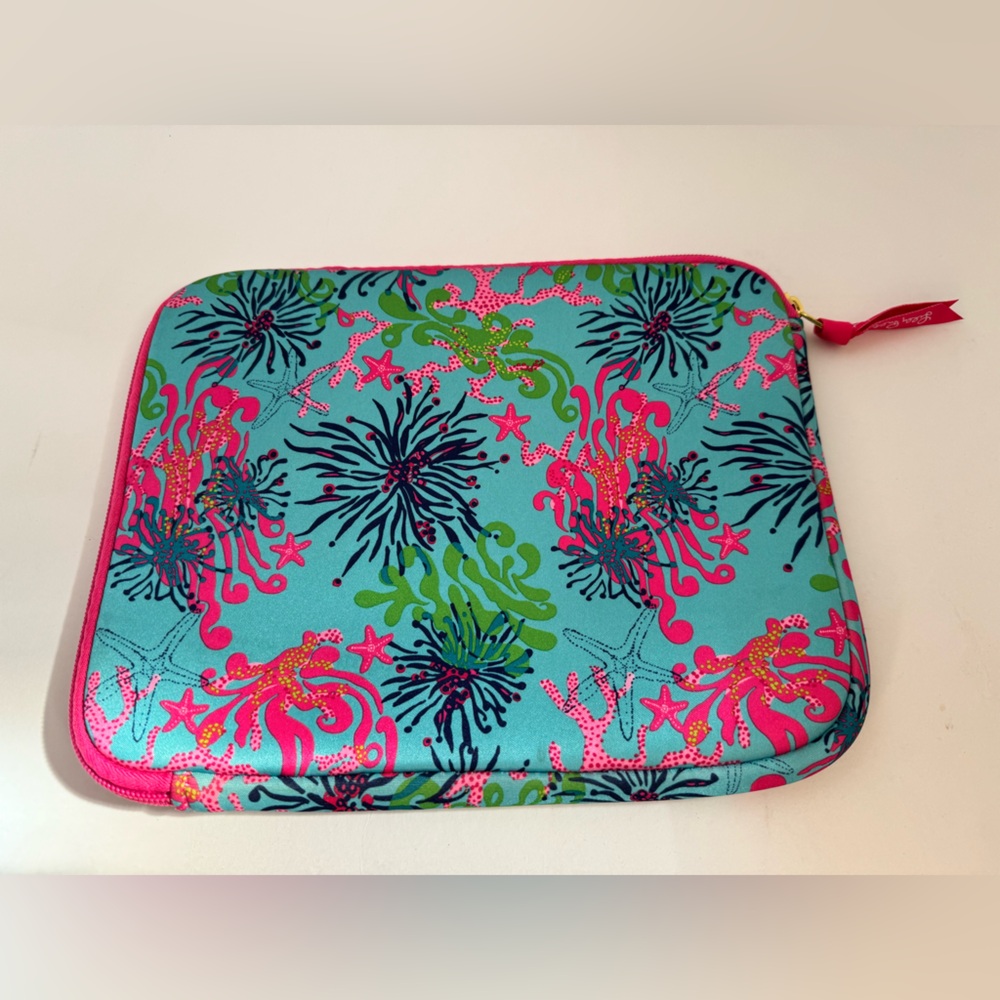 Lily Pulitzer Neoprene iPad/Netbook Sleeve Dirty Shirley Blue Coral Tablet Pouch